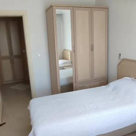 Botanic Garden Apartment *